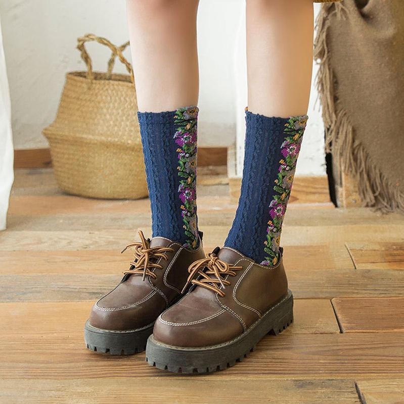 🔥Hot Sale 49% OFF - Vintage Embroidered Floral Socks🌼