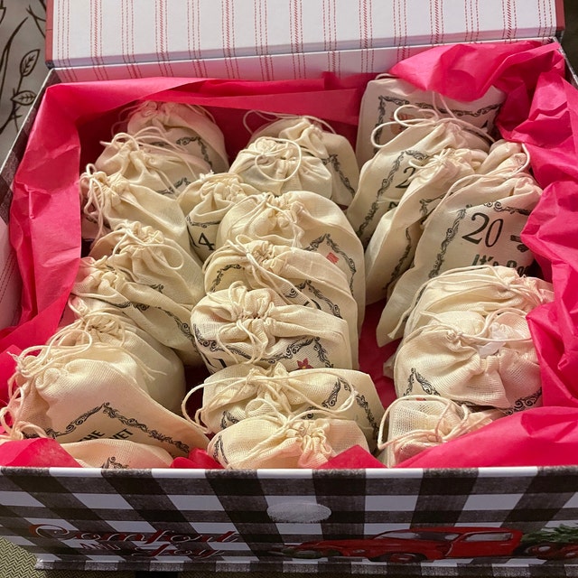 🥳Early Christmas Sale- 49% OFF🎁🎅Christmas Vacation Inspired Advent Calendar Christmas Bags🎁