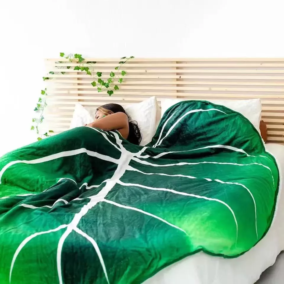 🌿Double Layered Fleece Giant Leaf Blanket