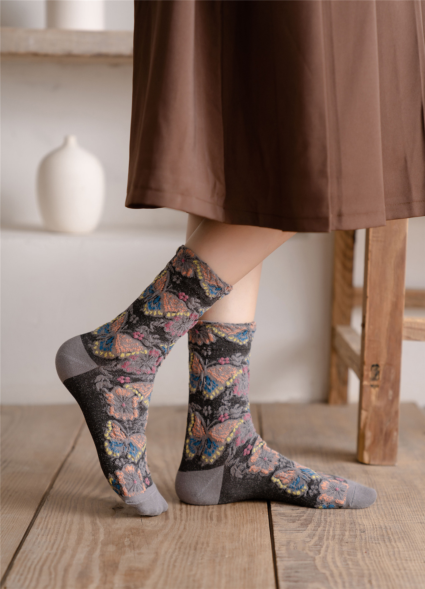 🎉Hot Sale 45% OFF🦋Vintage Butterfly Embossed Women Socks