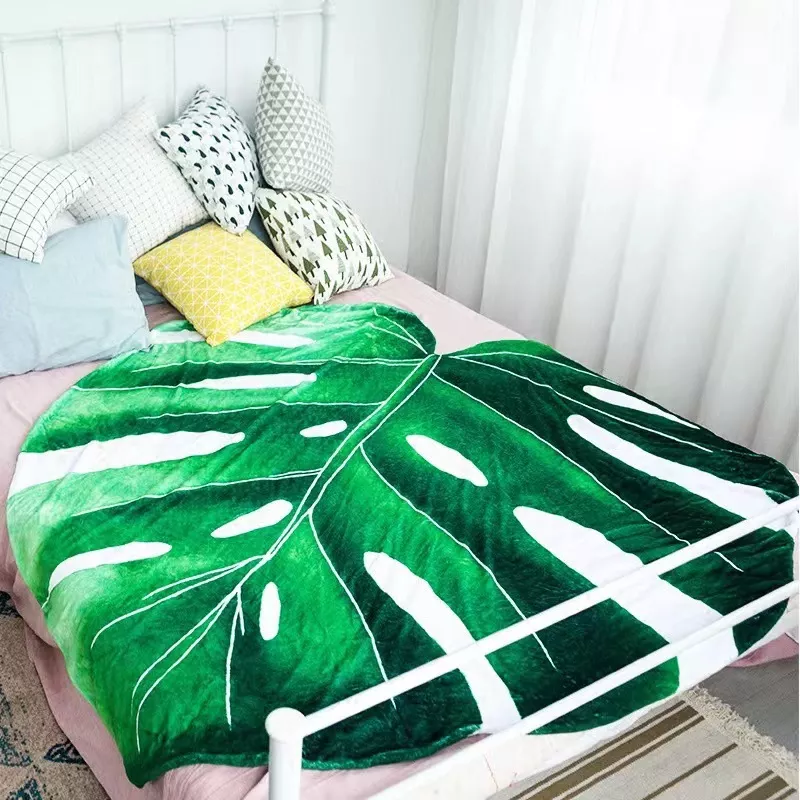 🌿Double Layered Fleece Giant Leaf Blanket