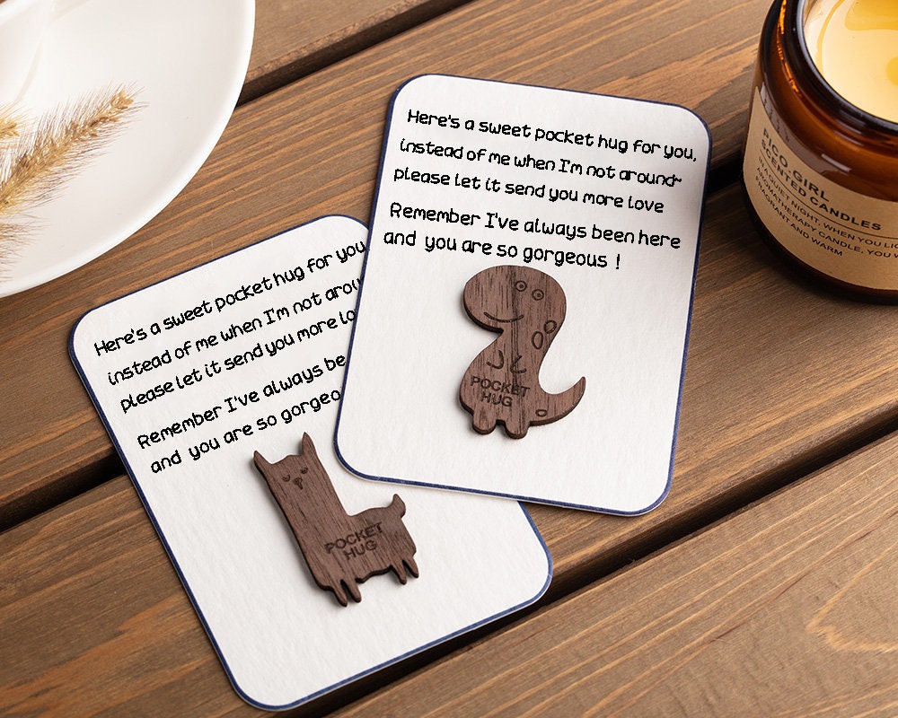💖Precious Gifts🎁Personalized Wooden Pocket Animal Hug