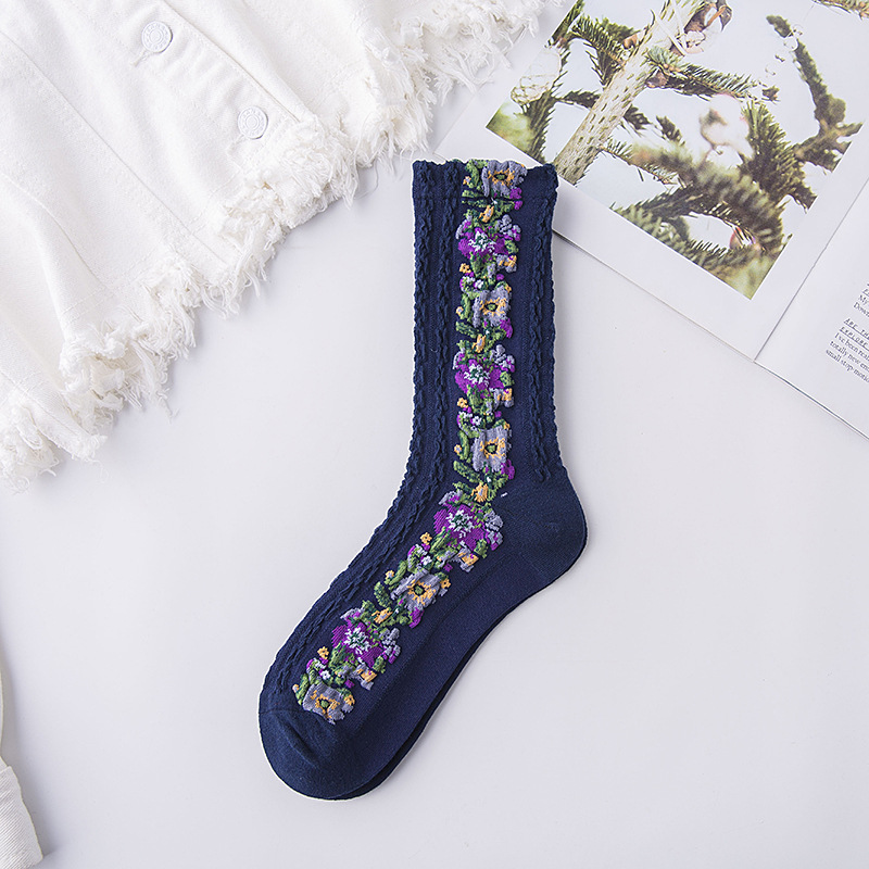 🔥Hot Sale 49% OFF - Vintage Embroidered Floral Socks🌼