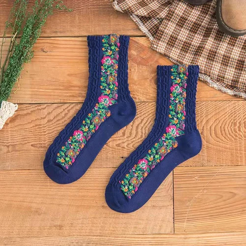 🔥Hot Sale 49% OFF - Vintage Embroidered Floral Socks🌼