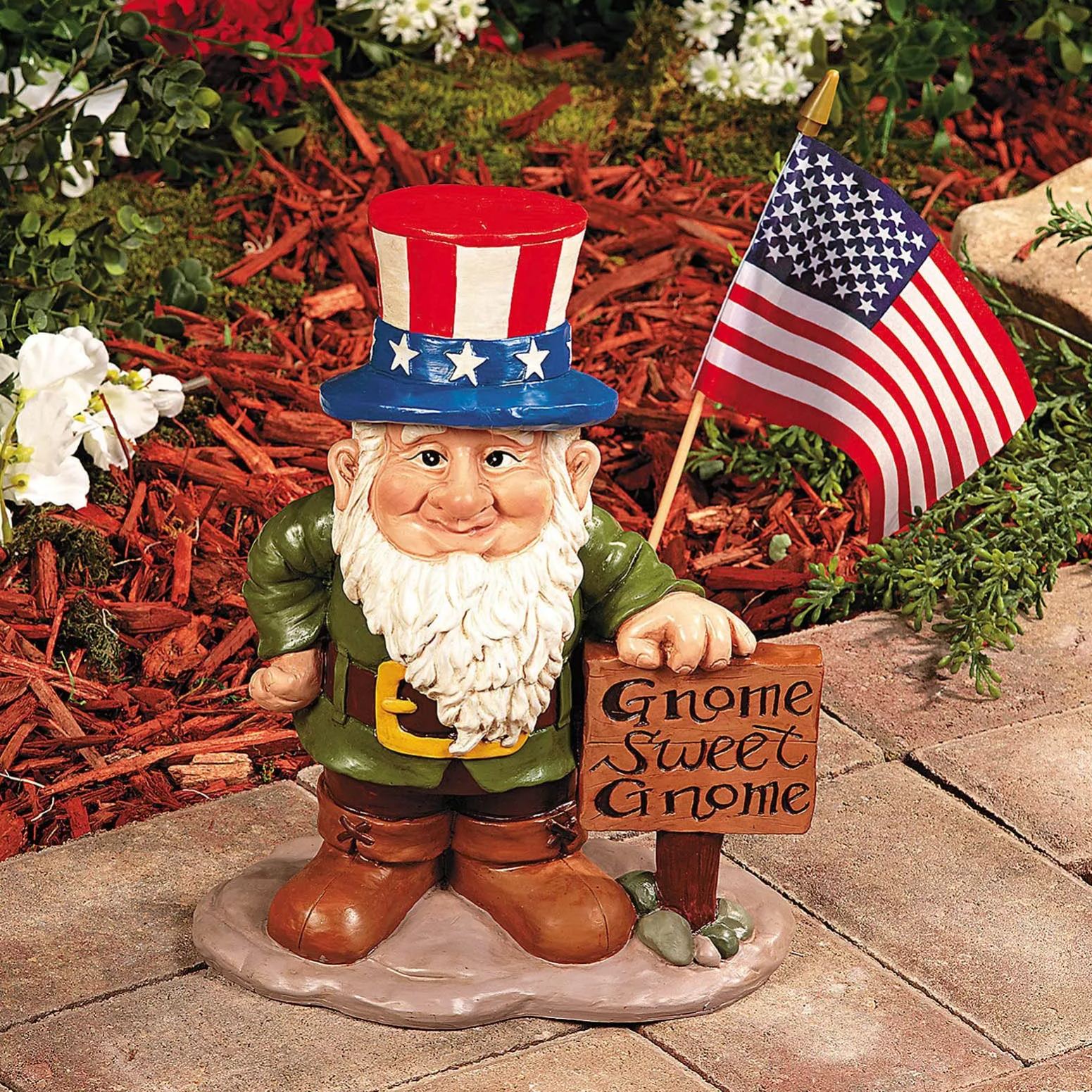Gnome Greeter with 4 Seasonal Hats and Sign