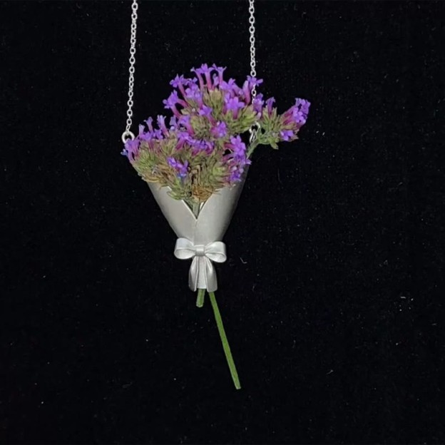 Elegant Wearable Flower Bouquet Clip Necklace - image 1
