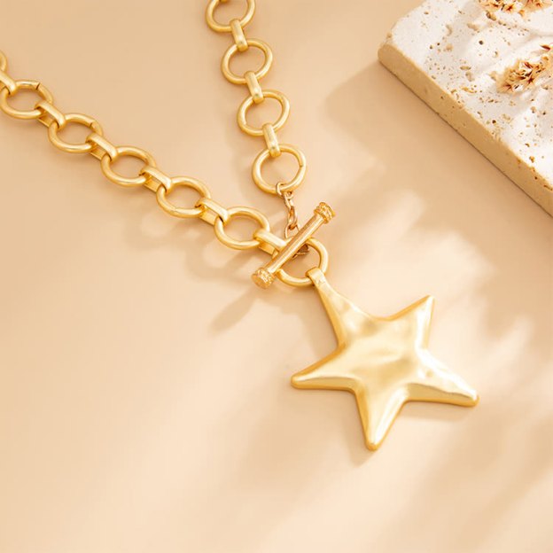 Punk-Style Star Necklace - image 3