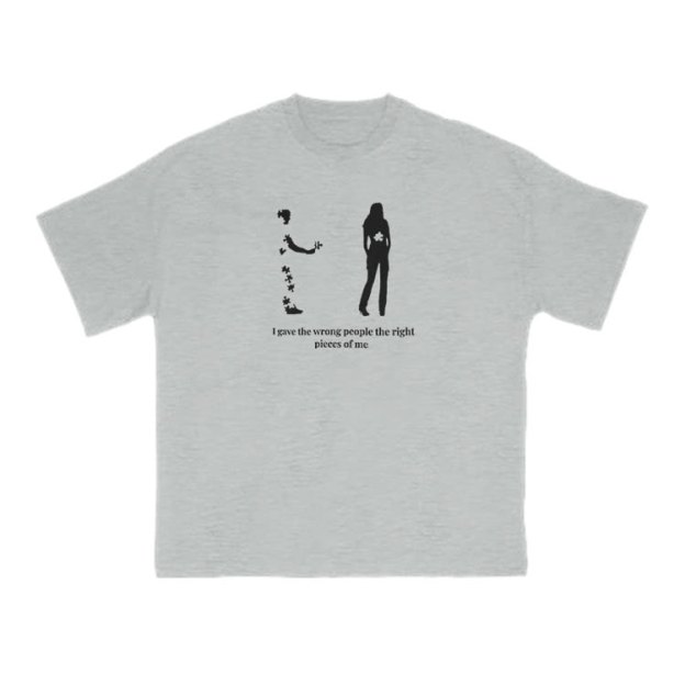 I Gave The Wrong People The Right Pieces Of Me Print T-shirt - Grey - US16-18(2XL) - image 3