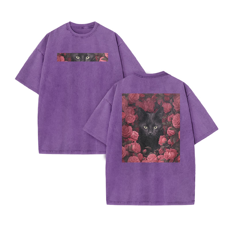 A Black Cat Hidden Among Clusters Of Magenta Roses Print Acid Washed T-shirt - Purple - US20-22(3XL) - image 9