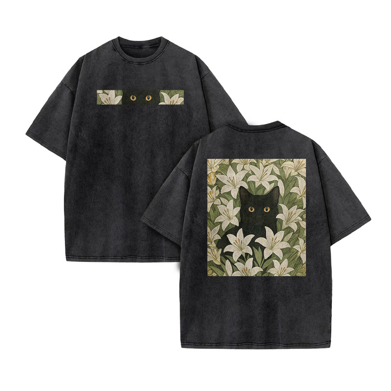 A Black Cat In A Field Of White Lilies Print Acid Washed T-shirt - Black - US20-22(3XL) - image 3