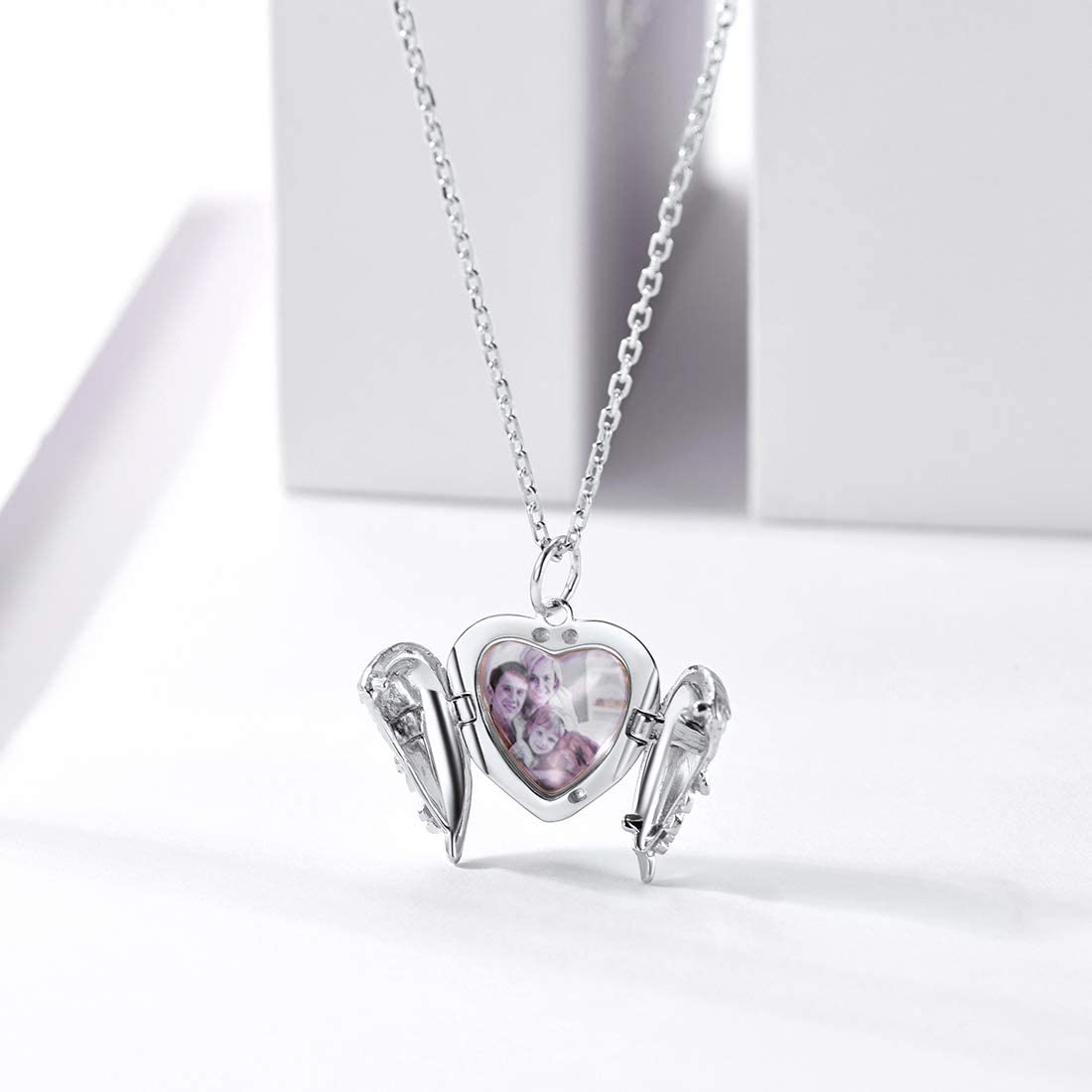 Mother's Day Gift s Personalized Memory Photo Locket Necklace Heart Pendant-Engravingift