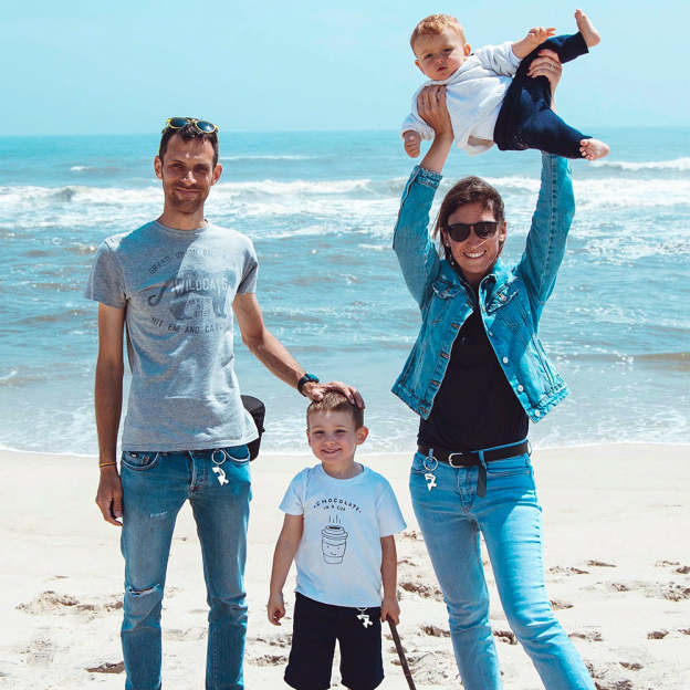 Christmas Gift Family/Sibling/BFF Gift Personalized Heart Puzzle Pieces Necklace or Keychain