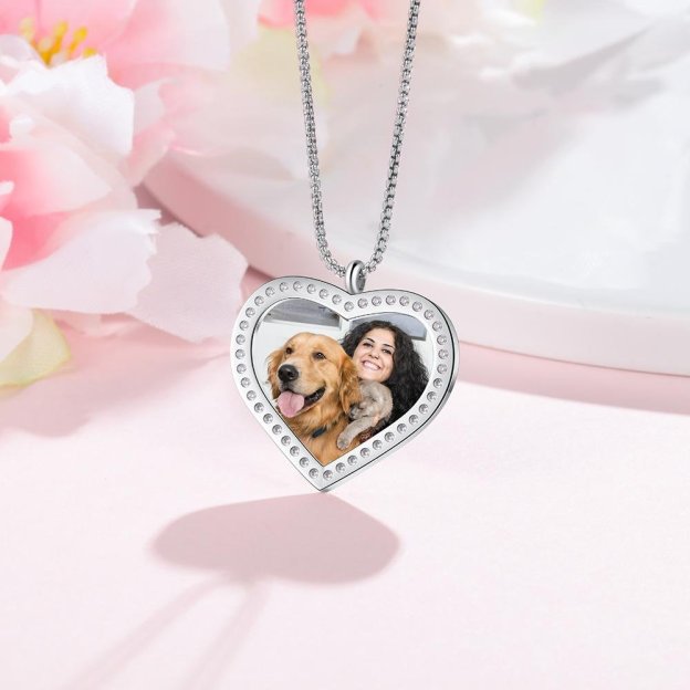 Christmas Gift Personalized Heart Photo Necklace With Engraving