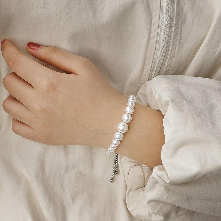 Mother's Day Gift Round White Freshwater Cultured Pearl Heart Bracelet for Women-Engravingift