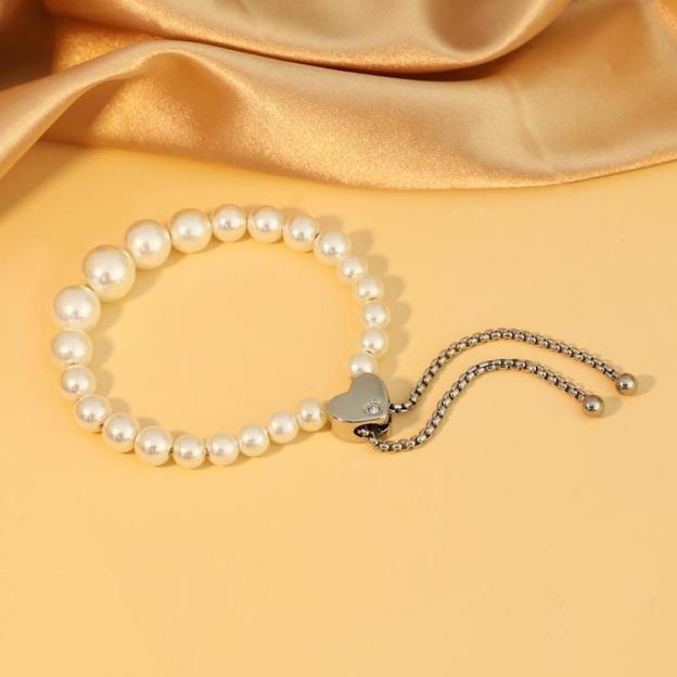 Mother's Day Gift Round White Freshwater Cultured Pearl Heart Bracelet for Women-Engravingift