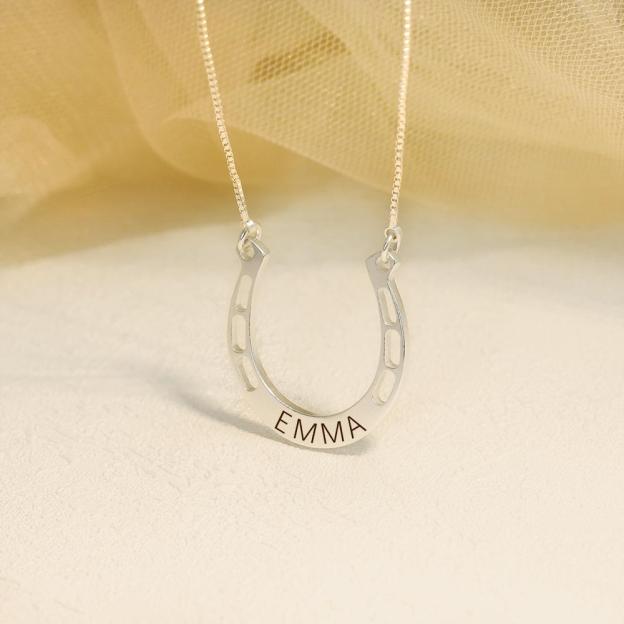 Mother's Day Gift Sterling silver Jewelry lucky Horse Shoe Pendant with Cable Chain for Girl-Engravingift