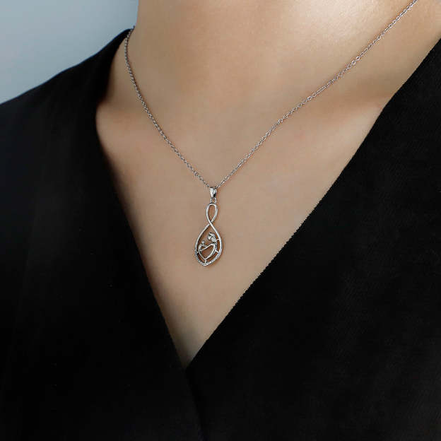Mother's Day Gift Maternal Love 8 Word Necklace-Engravingift