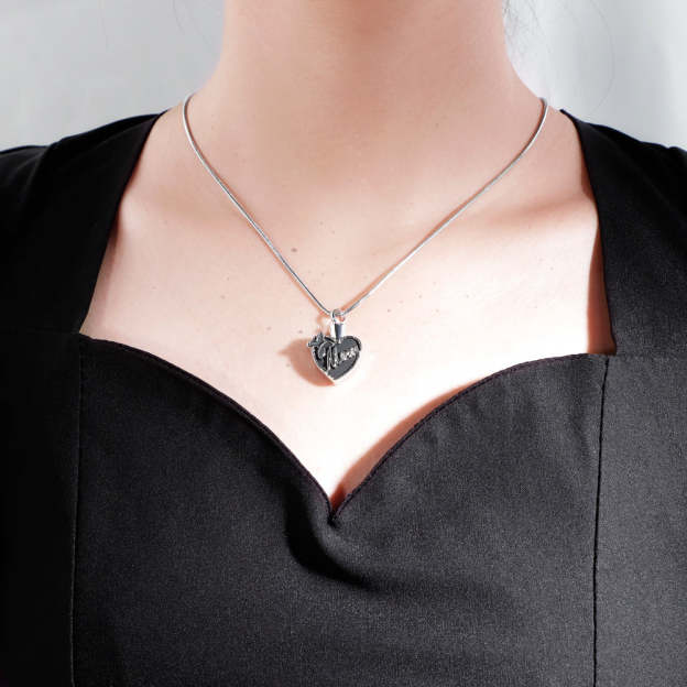 Mother's Day Gift Black peach heart (MOM) necklace-Engravingift