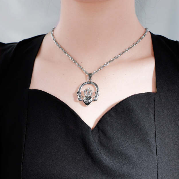 Father's Day Gift Hands holding crown peach heart DAD perfume box necklace-Engravingift