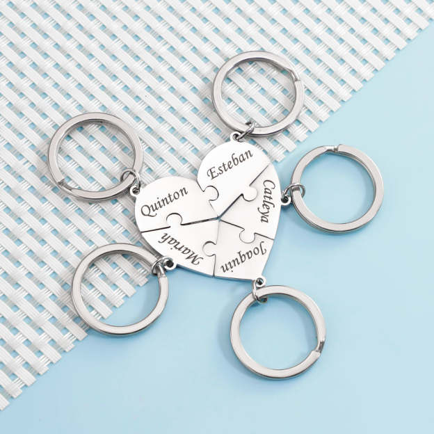 Christmas Gift Family/Sibling/BFF Gift Personalized Heart Puzzle Pieces Necklace or Keychain