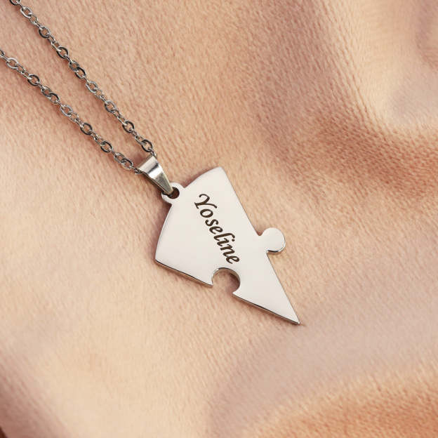 Christmas Gift Family/Sibling/BFF Gift Personalized Heart Puzzle Pieces Necklace or Keychain