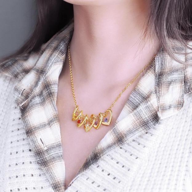 Christmas Gift Heart-shaped pendant and custom birthstone necklace