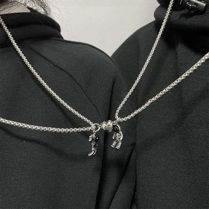 Mother's Day Magnetic Couple Necklace, Astronaut Matching Necklaces for Couples, Best Friend