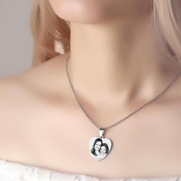 Christmas Gift Heart Shaped Engraved Photo Necklace