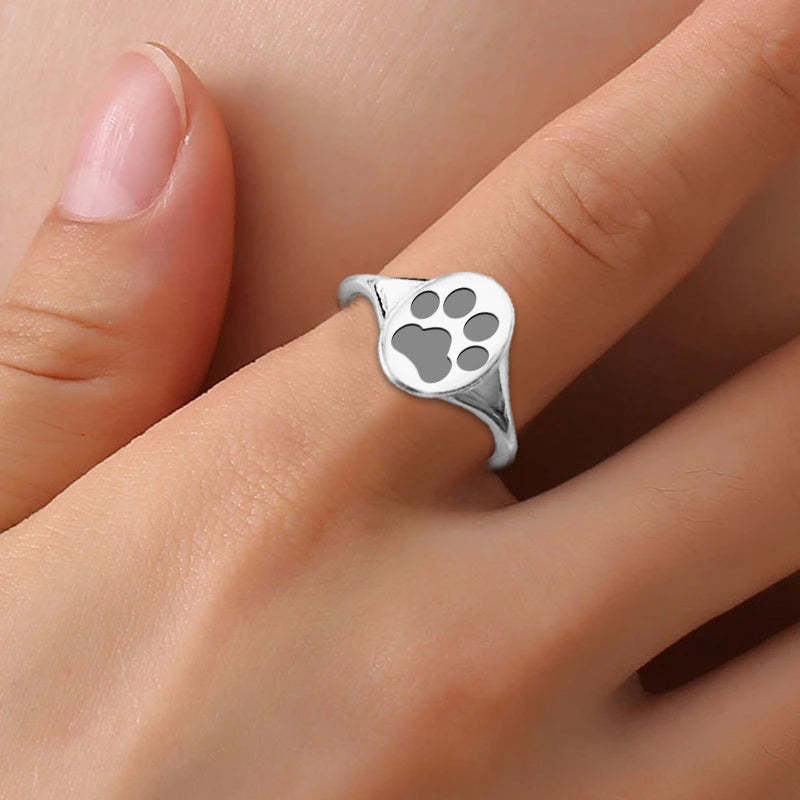 Mother's Day Gift Oval Ring - Pug - My Girlfriend - How Special You Are To Me!-Engravingift