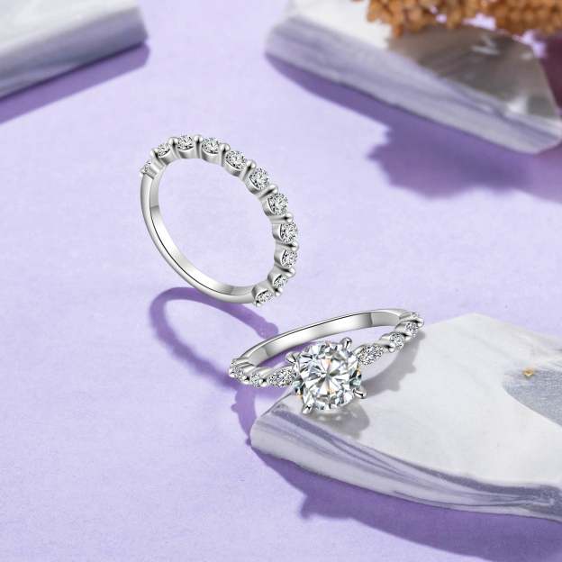 Mother's Day Gift Round Cut Moissanite Diamond Ring Engagement Ring Set-Engravingift