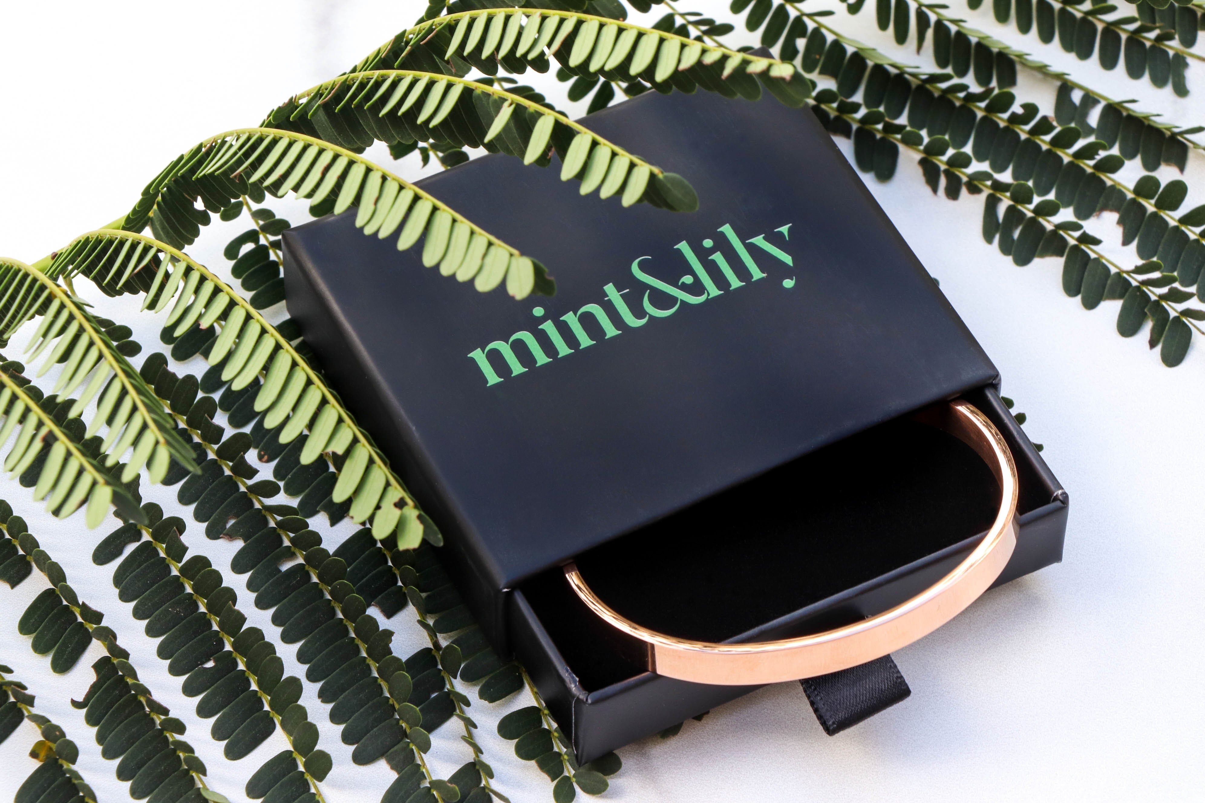 Mother's Day Gift Remember Who You Are and Straighten Your Crown Personalizable Cuff Bracelet-Engravingift