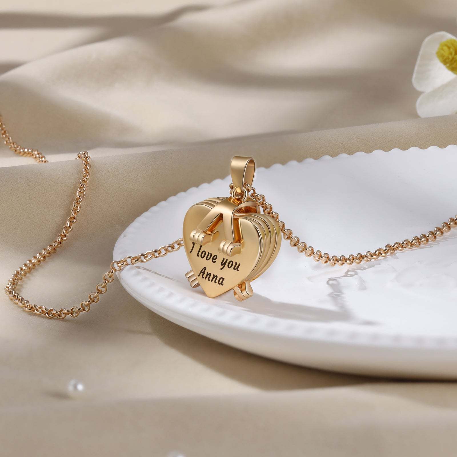 Christmas Gift Personalized Four Leaf Clover Photo Necklace Folding Vintage Locket Necklace