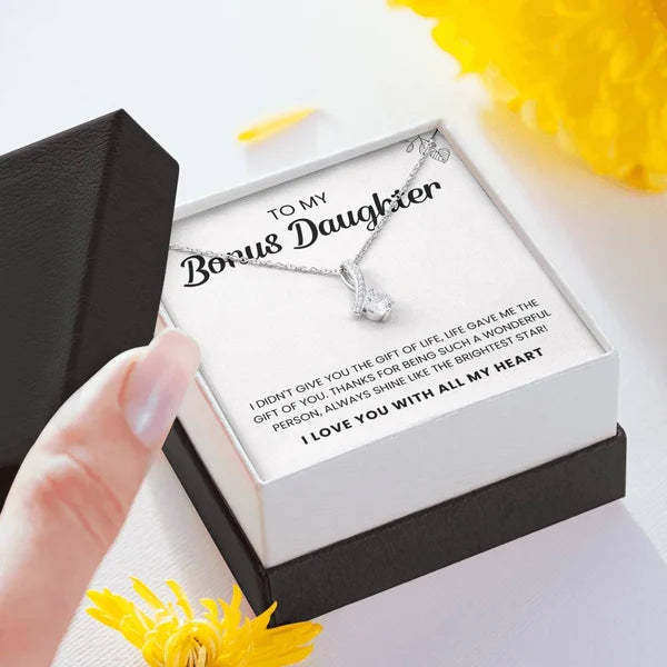Mother's Day Gift To My Bonus Daughter | Shine Like The Brightest Star Alluring Beauty Necklace Gift Set-Engravingift