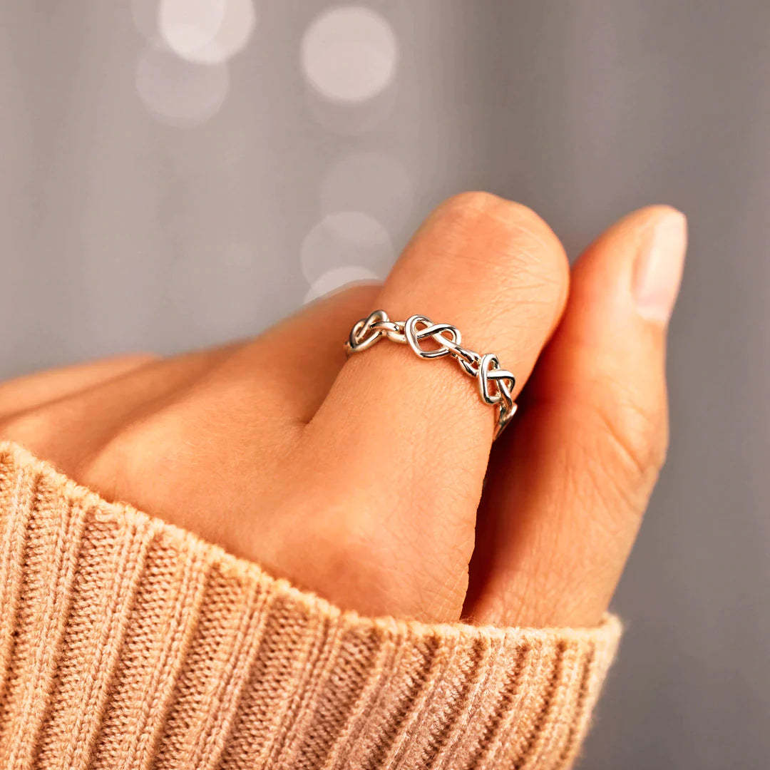 Mother's Day Gift To My Mom Heart Knot Ring "A link That Can Never Be Undone"-Engravingift