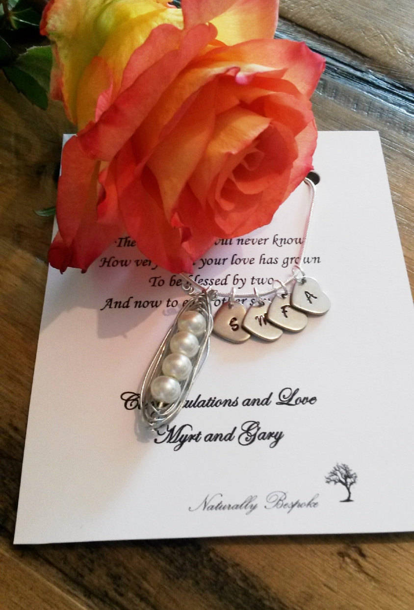 Pea pod Family necklace