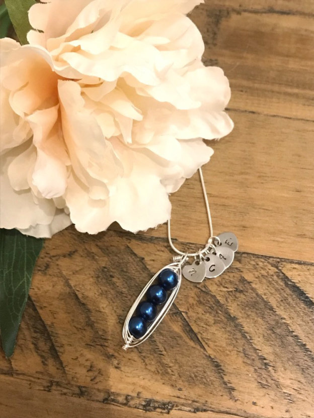Pea pod Family necklace