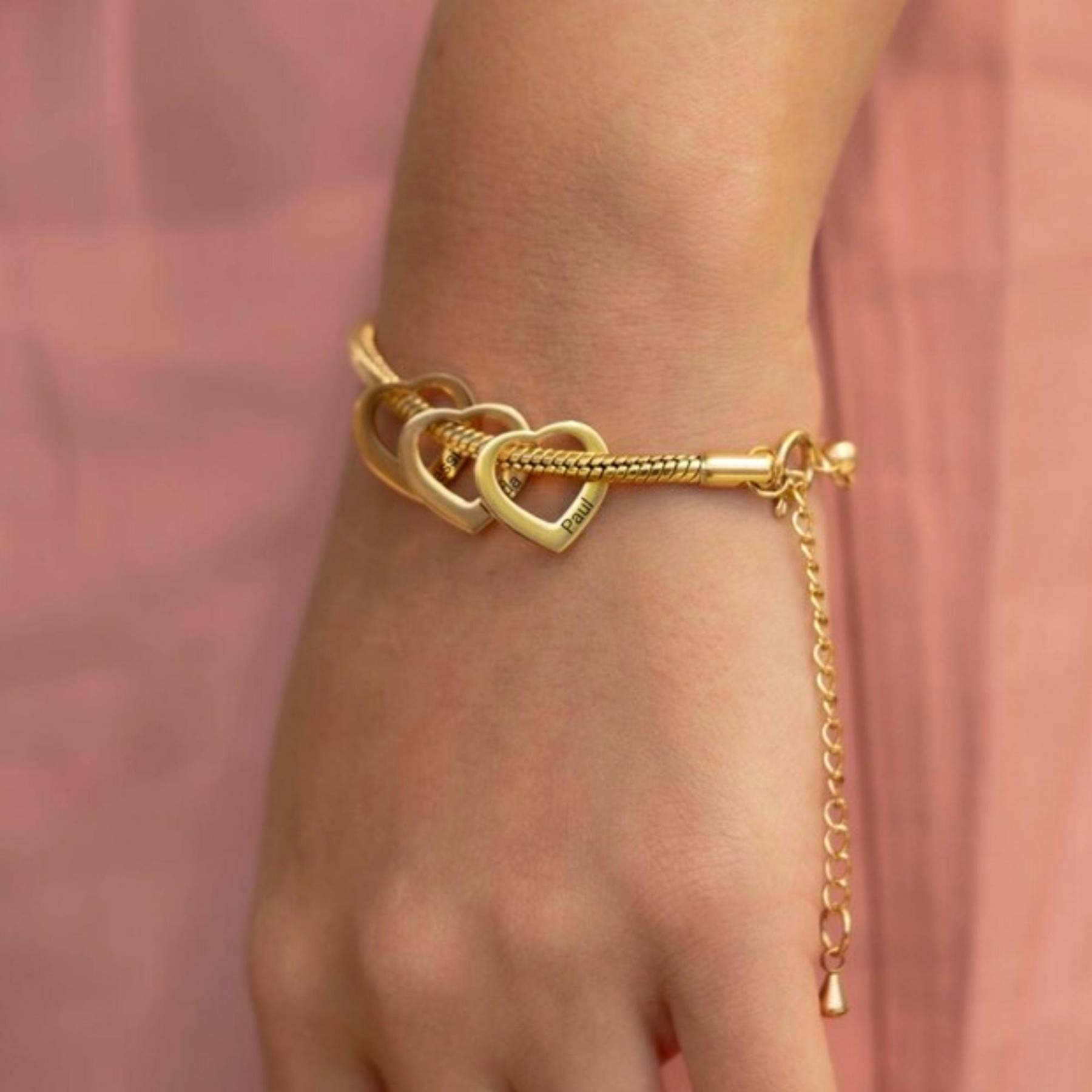 Personalized Hearts Bracelet for Mom with Kids Names