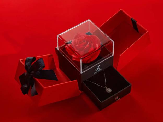 Floral jewelry gift box