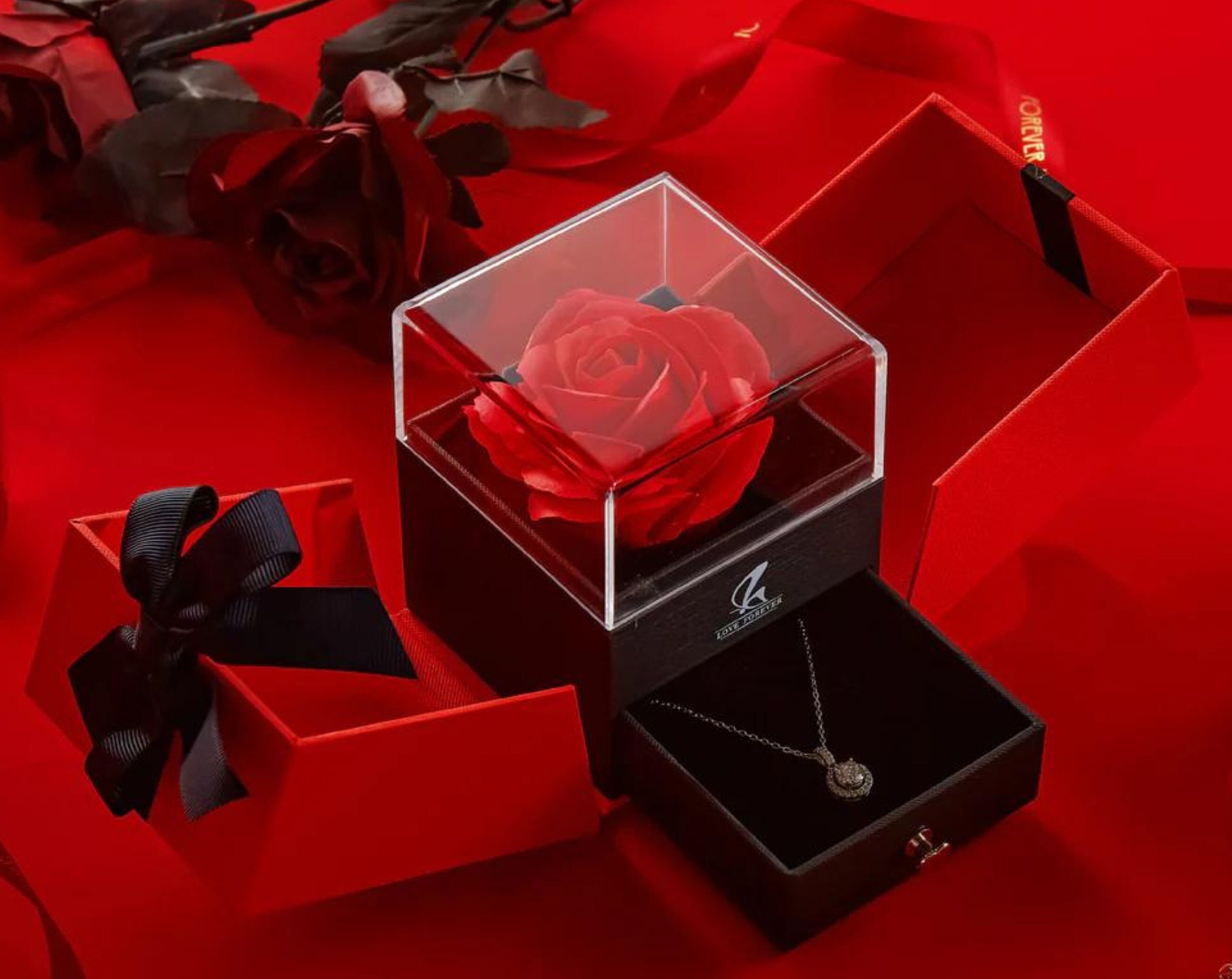 Floral jewelry gift box