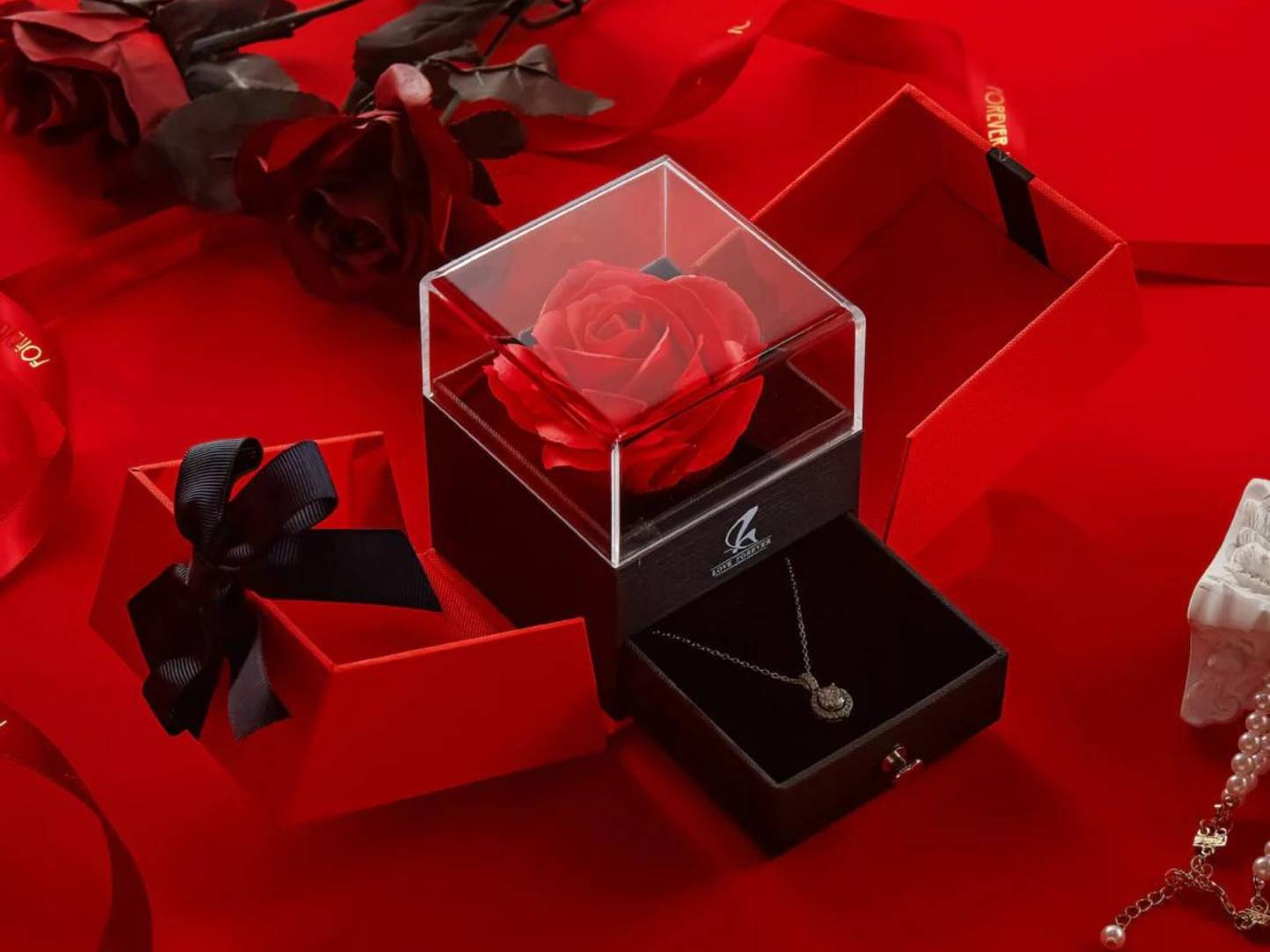Floral jewelry gift box