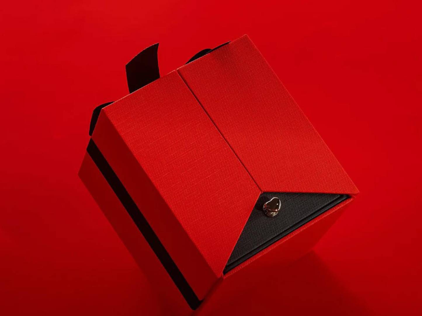 Floral jewelry gift box