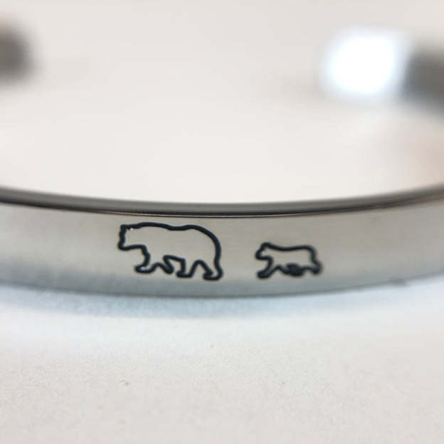 Mother's Day Gift Mama Bear & Her Baby Bears Engraved Personalizable Cuff Bracelet-Engravingift