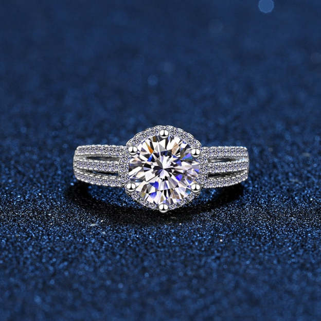Luxury Moissanite VVS1 D Color Wedding Ring - 1013Bazaar