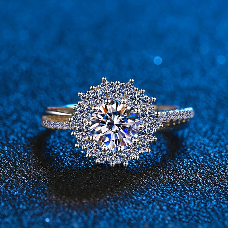 Luxury Moissanite Halo Flower VVS1 D Color Wedding Ring - 1013Bazaar