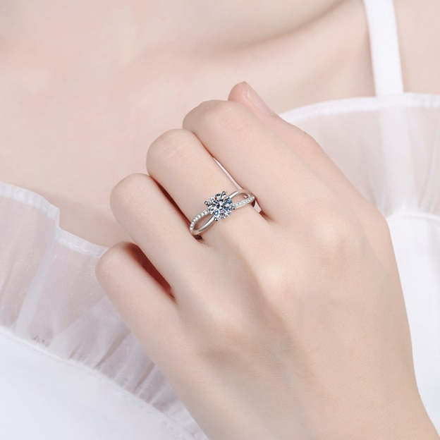 Moissanite Fancy Wave VVS1 D Color Wedding Ring - 1013Bazaar