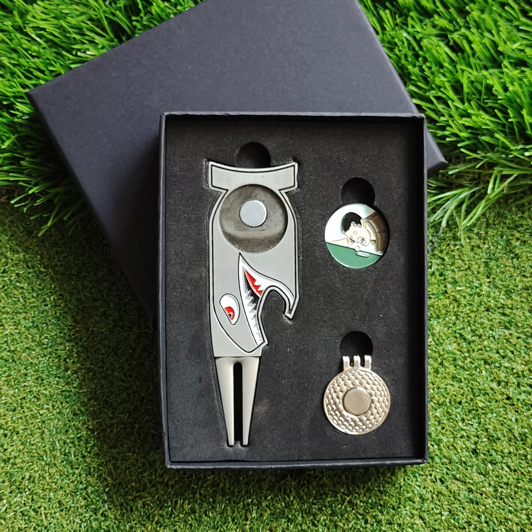 Funny Ball Marker and Divot Tool Gift Set