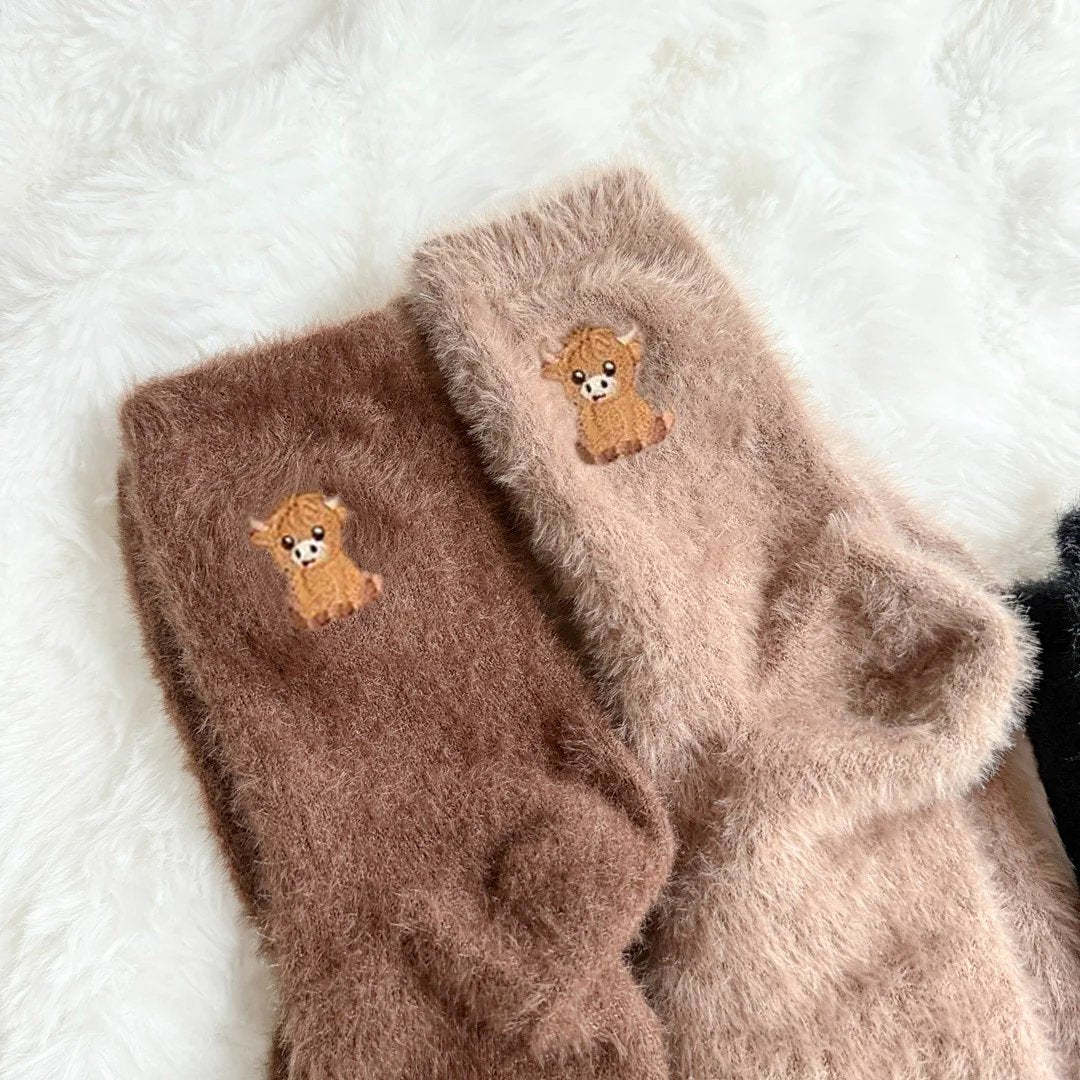 💕Warm Winter Sale 49% Off🐮Fuzzy Highland Cow Socks