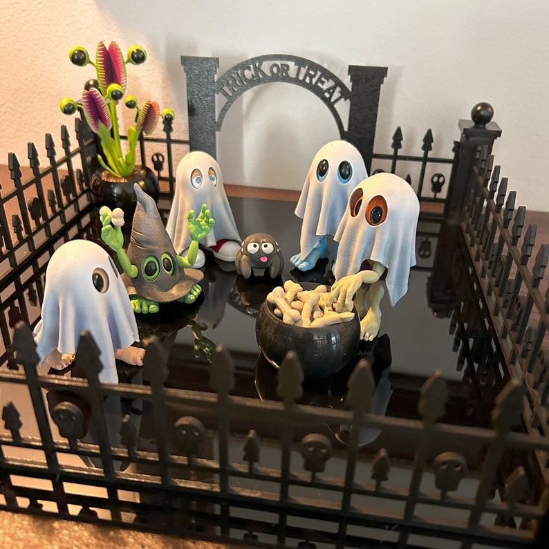 Cute Halloween Figurines Ghost