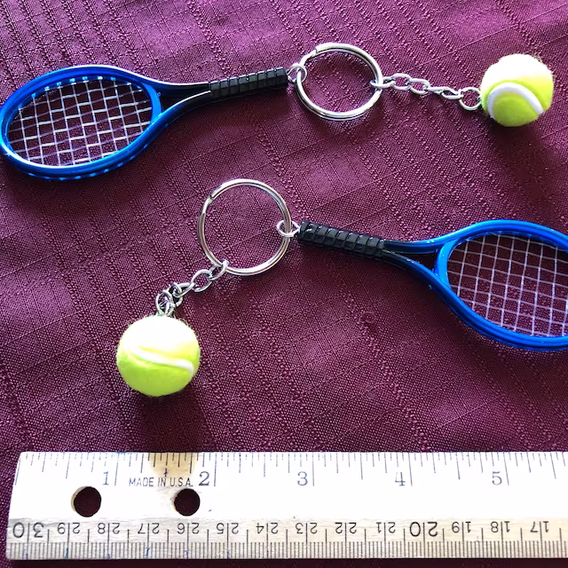 🎾Mini Tennis Racket Keychain🎁