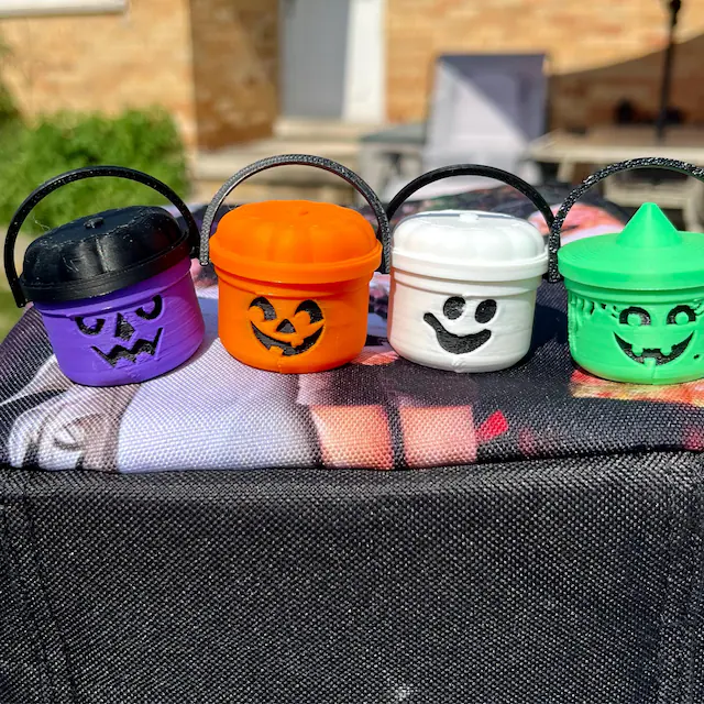 🎃Mini Halloween Nostalgia Bucket